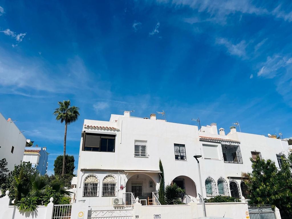 Maison de luxe à vendre à Torremolinos, 599 000 €, Photo 2