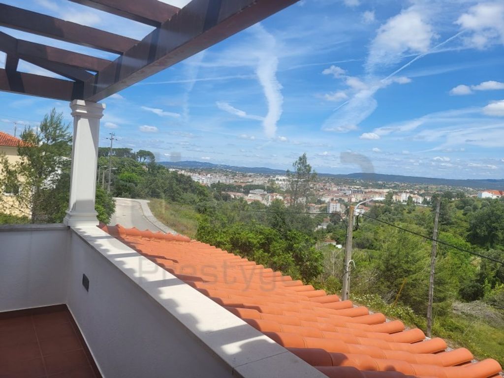 Luxury House for sale in Tomar, 550 000 €, Photo 2
