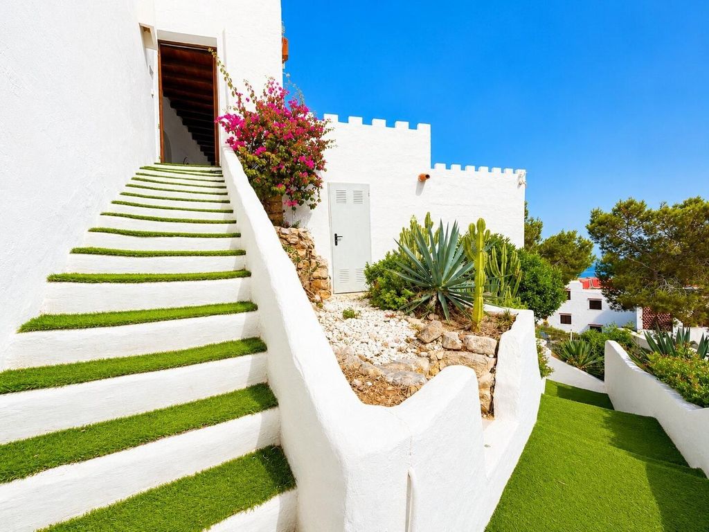 Maison de luxe à vendre à Ibiza, 1 800 000 €, Photo 2