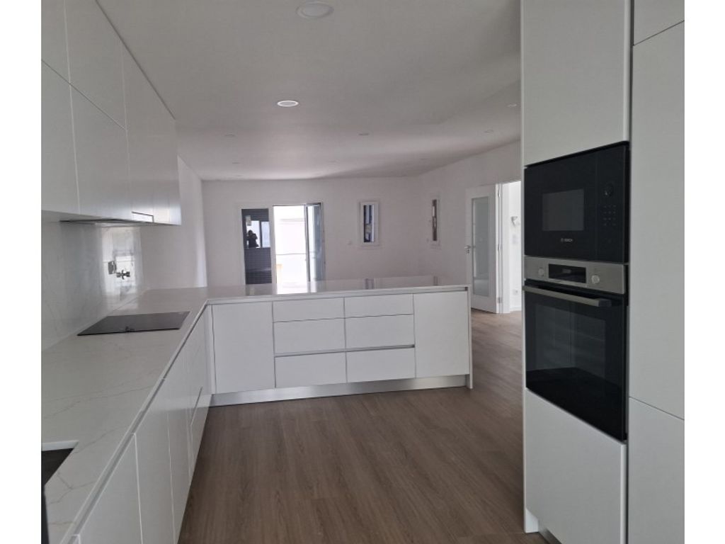 Maison de luxe à vendre à Amadora, 725 000 €, Photo 3