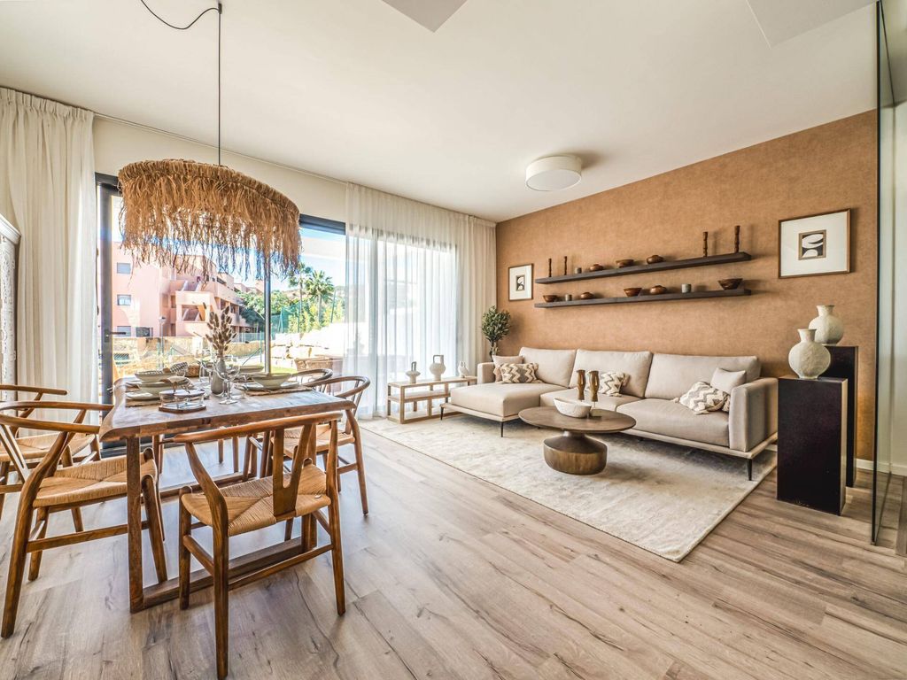 Luxury House for sale in Manilva, 567 750 €, Photo 3
