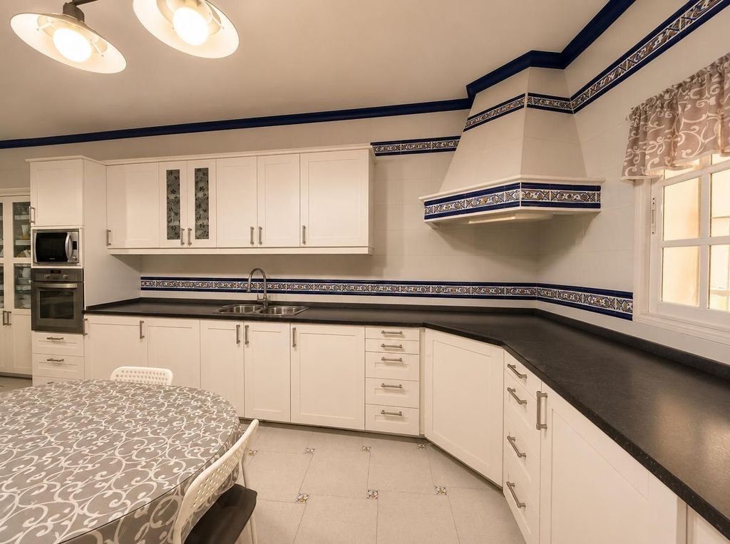 Maison de luxe à vendre à Algeciras, 530 000 €, Photo 3