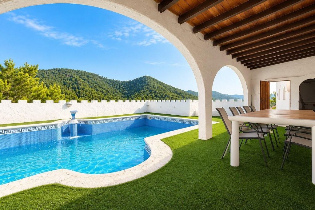 Maison de luxe à vendre à Ibiza, 1 800 000 €, Photo 3