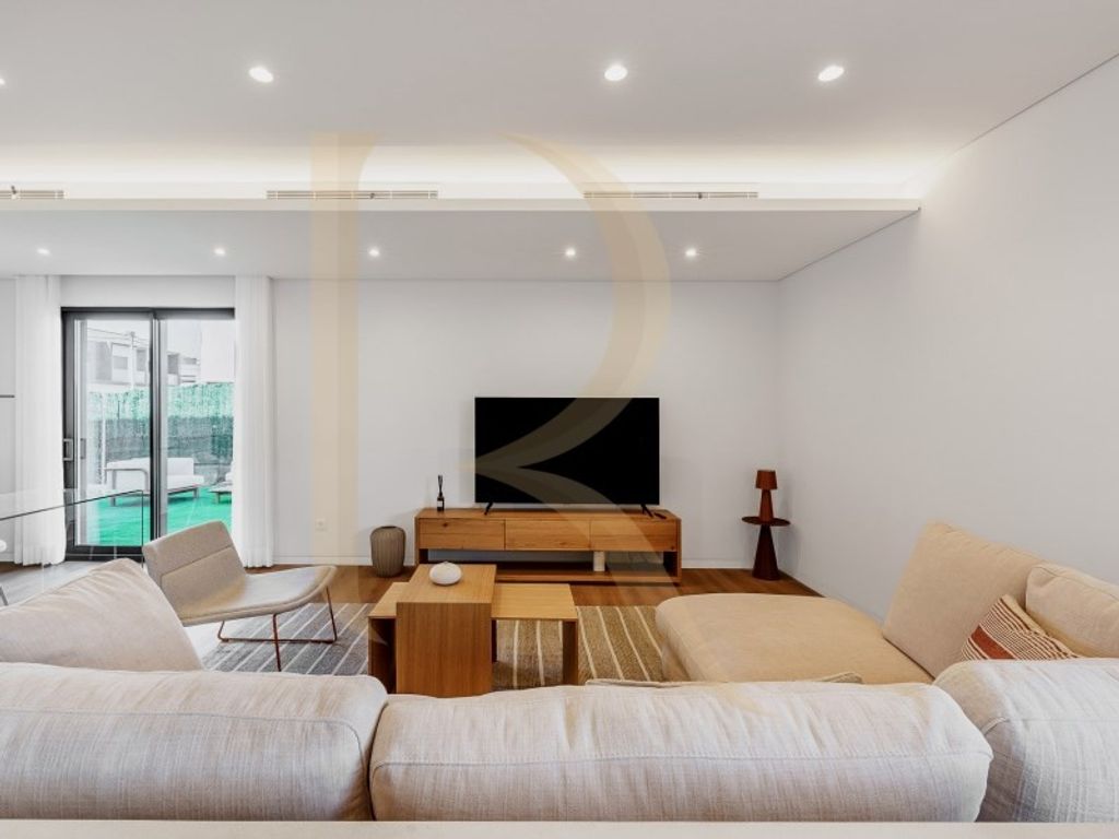 Luxury House for sale in Seixal, 775 000 €, Photo 4