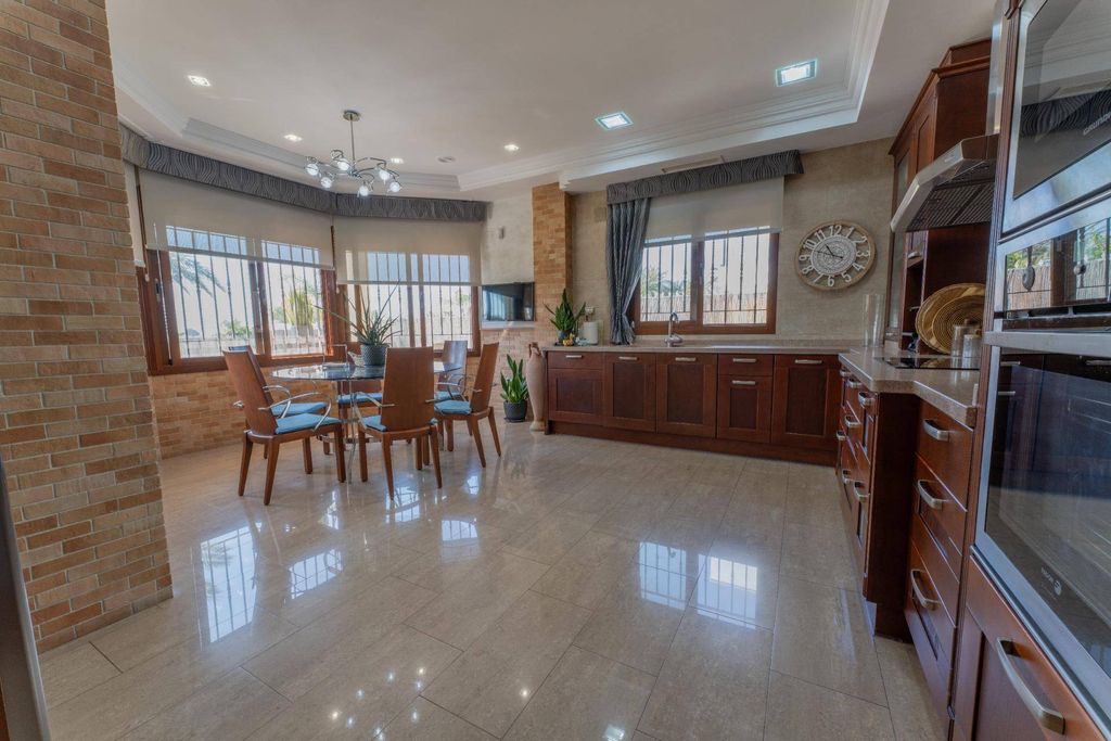 Maison de luxe à vendre à Elche, 980 000 €, Photo 5