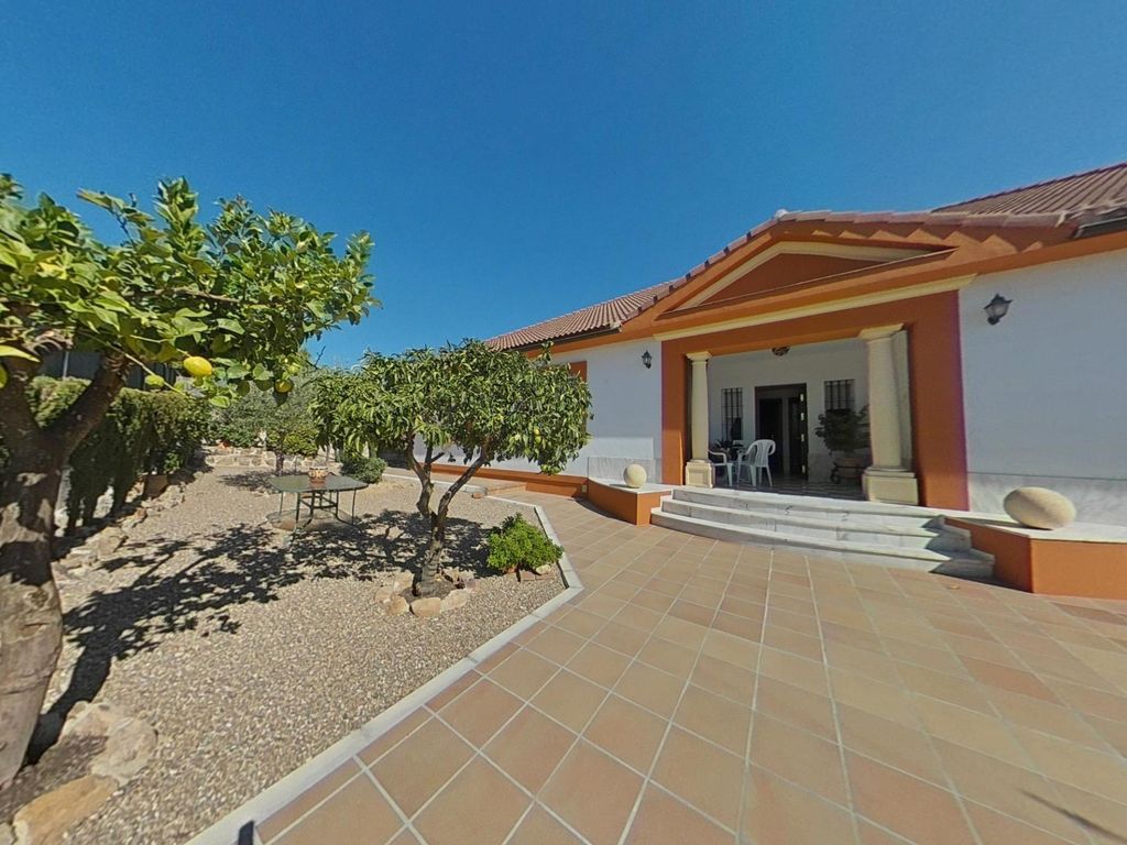 Luxury House for sale in Córdoba, 655 000 €, Photo 5