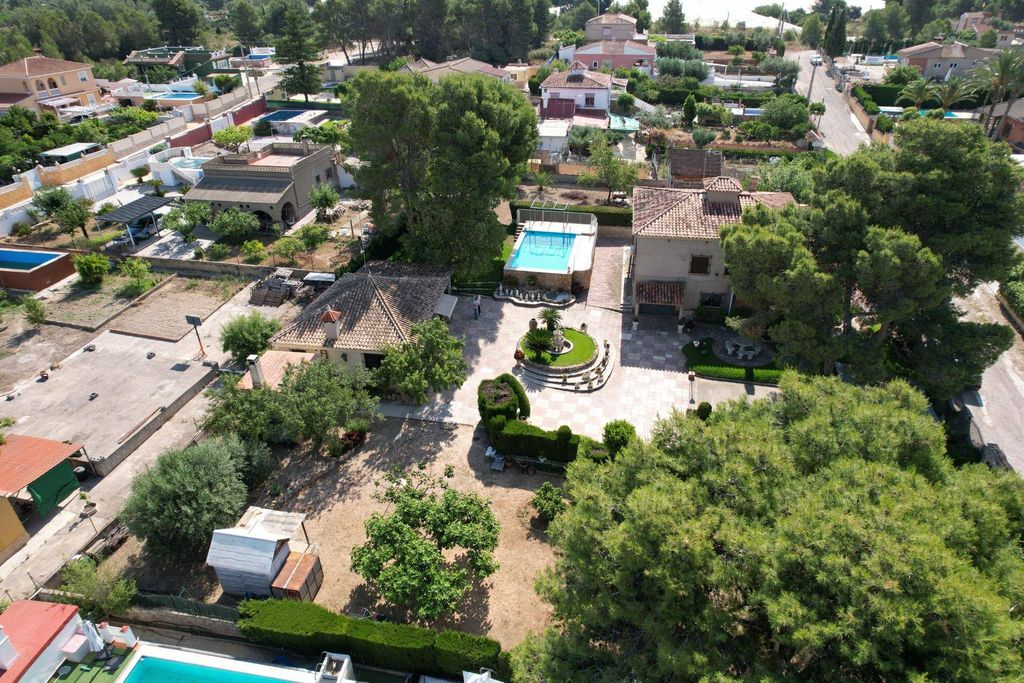 Luxury House for sale in La Pobla de Vallbona, 550 000 €, Photo 7