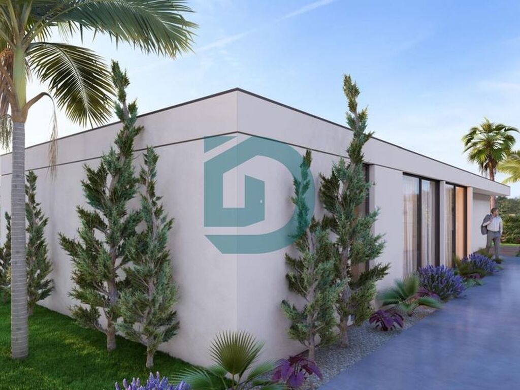 Maison de luxe à vendre à Póvoa de Varzim, 570 000 €, Photo 1