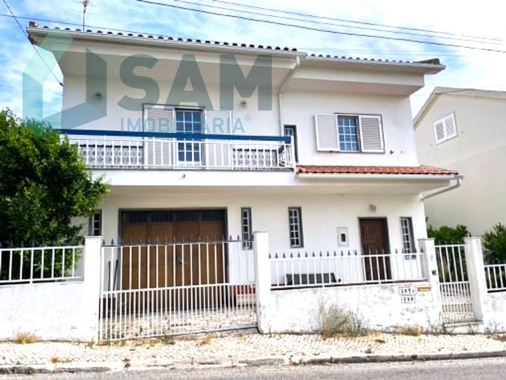 Maison de luxe à vendre à Loures, 495 000 €, Photo 1