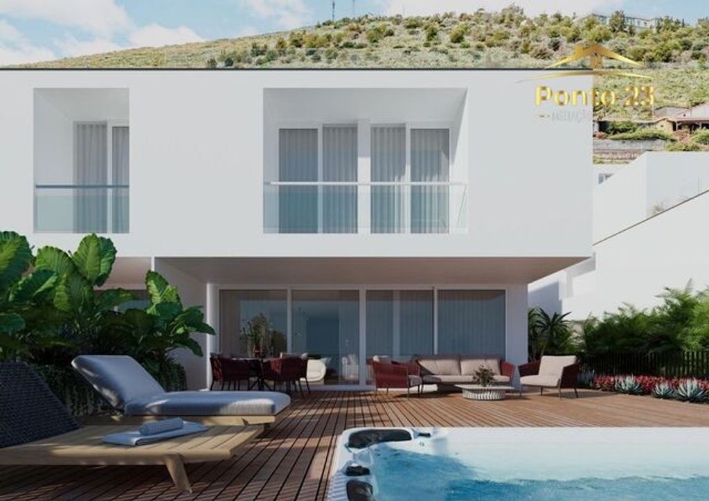 Luxury House for sale in São Martinho, 1 500 000 €, Photo 1