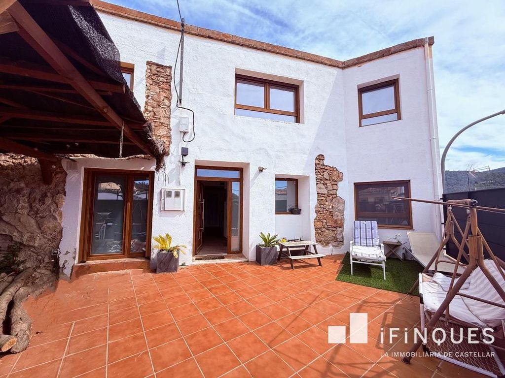 Maison de luxe à vendre à Castellar Del Vallès, 430 000 €, Photo 1