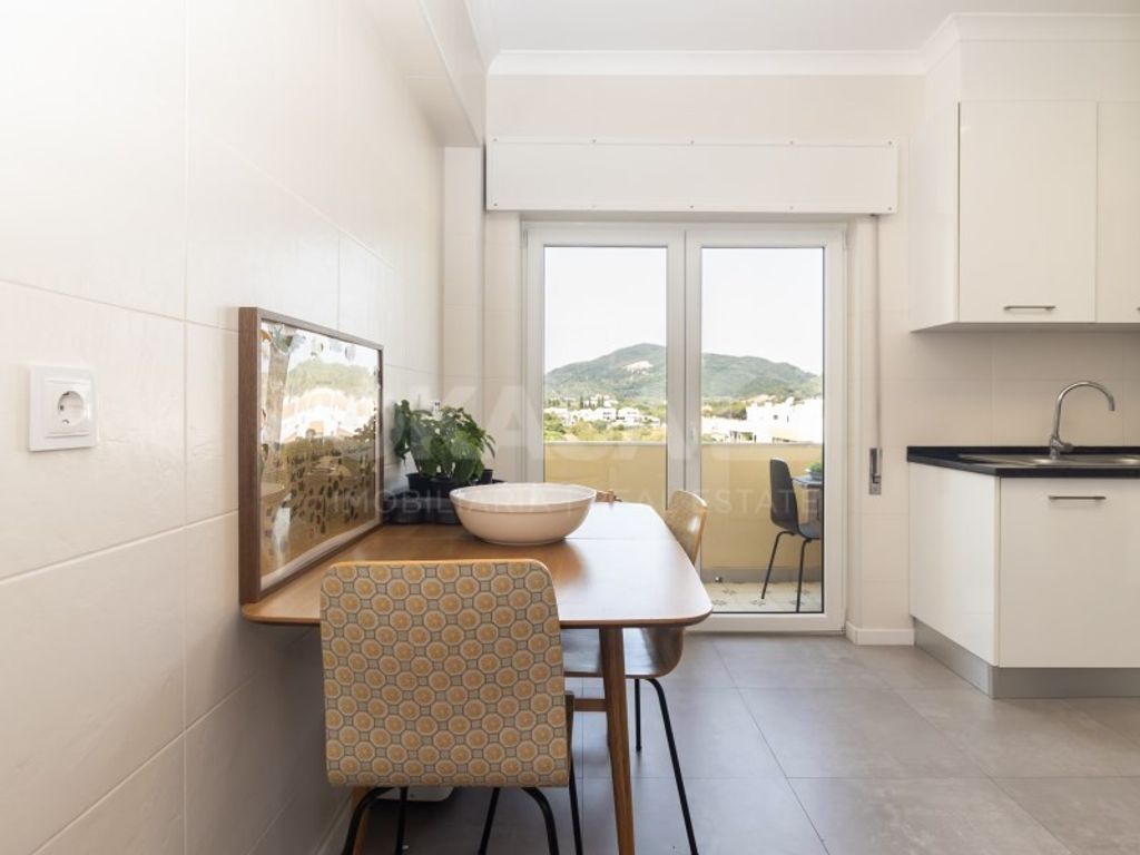 Luxury Apartment for sale in Setúbal, 465 000 €, Photo 1