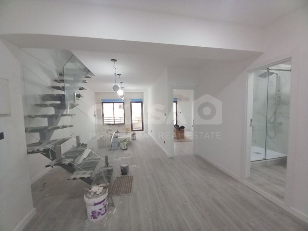 Luxury Apartment for sale in Almada, 465 000 €, Photo 1