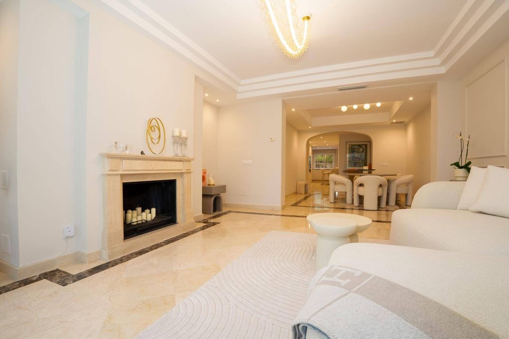 Appartement de luxe à vendre à Marbella, 995 000 €, Photo 1