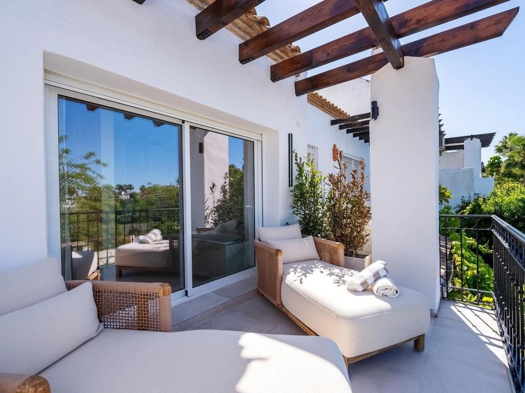 Luxury House for sale in Marbella, 2 345 000 €, Photo 3