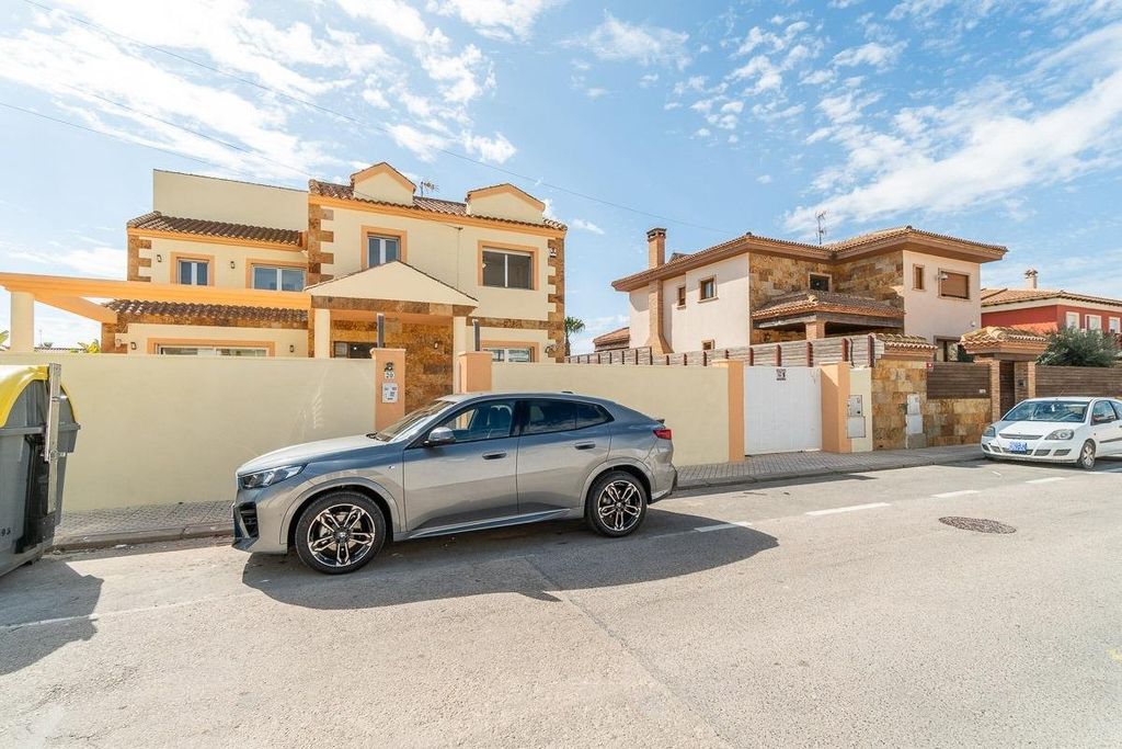 Maison de luxe à vendre à Torrevieja, 750 000 €, Photo 4