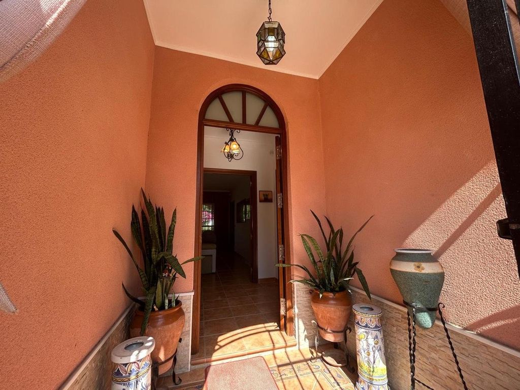 Maison de luxe à vendre à Alcalá de Guadaira, 420 000 €, Photo 4