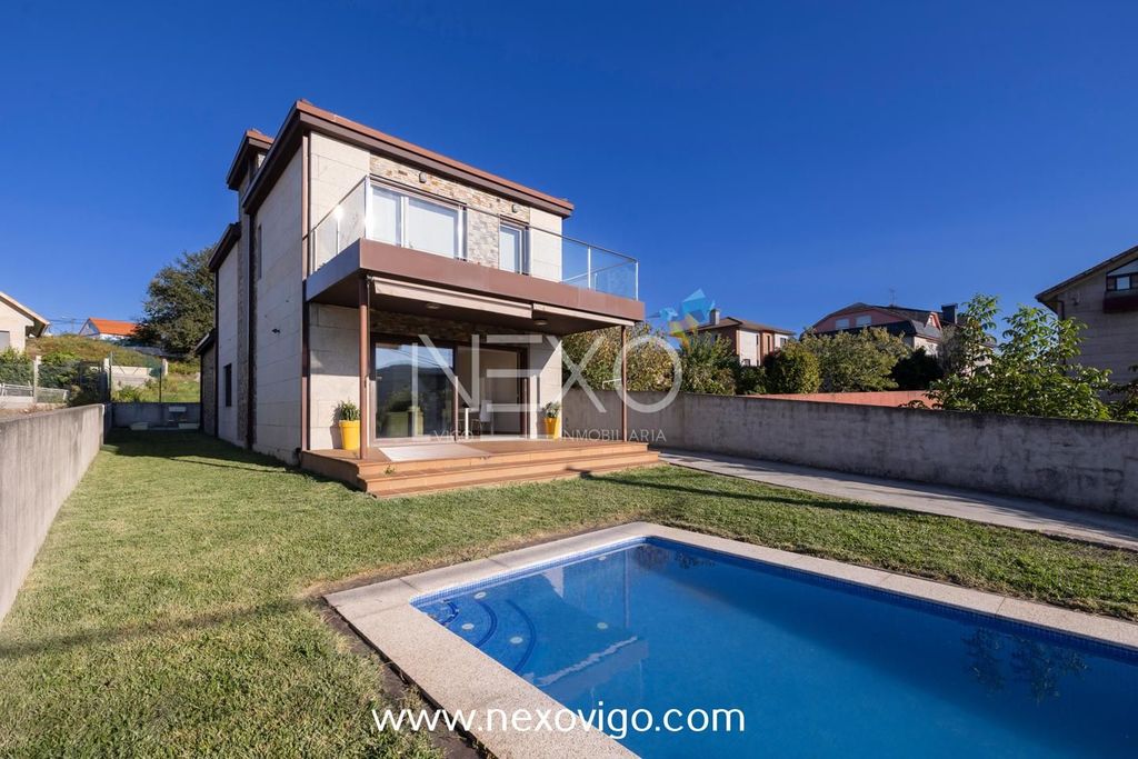 Maison de luxe à vendre à Vigo, 635 000 €, Photo 2