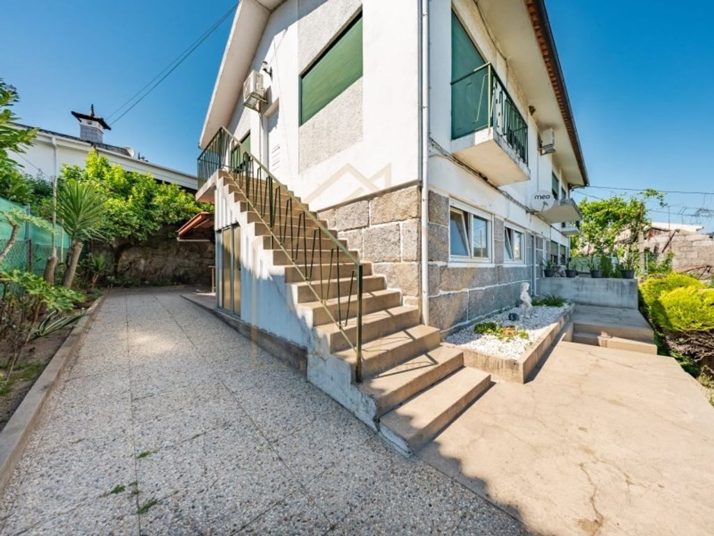 Maison de luxe à vendre à Guimarães, 424 000 €, Photo 2