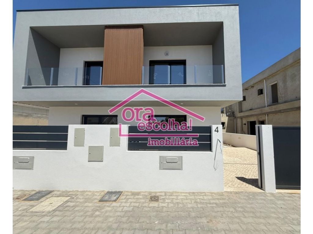 Luxury House for sale in Seixal, 425 000 €, Photo 2