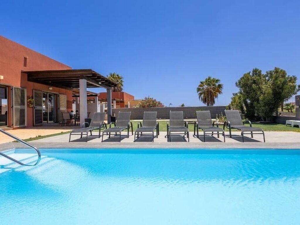 Maison de luxe à vendre à Antigua, 850 000 €, Photo 2