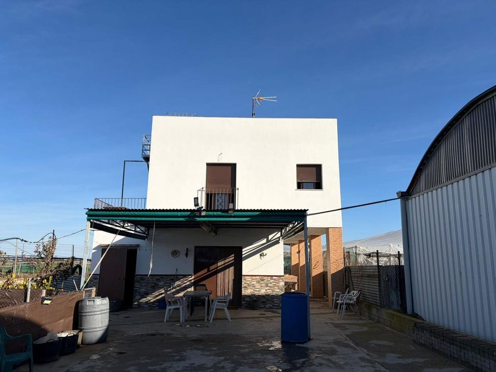 Maison de luxe à vendre à Sanlúcar de Barrameda, 600 000 €, Photo 2