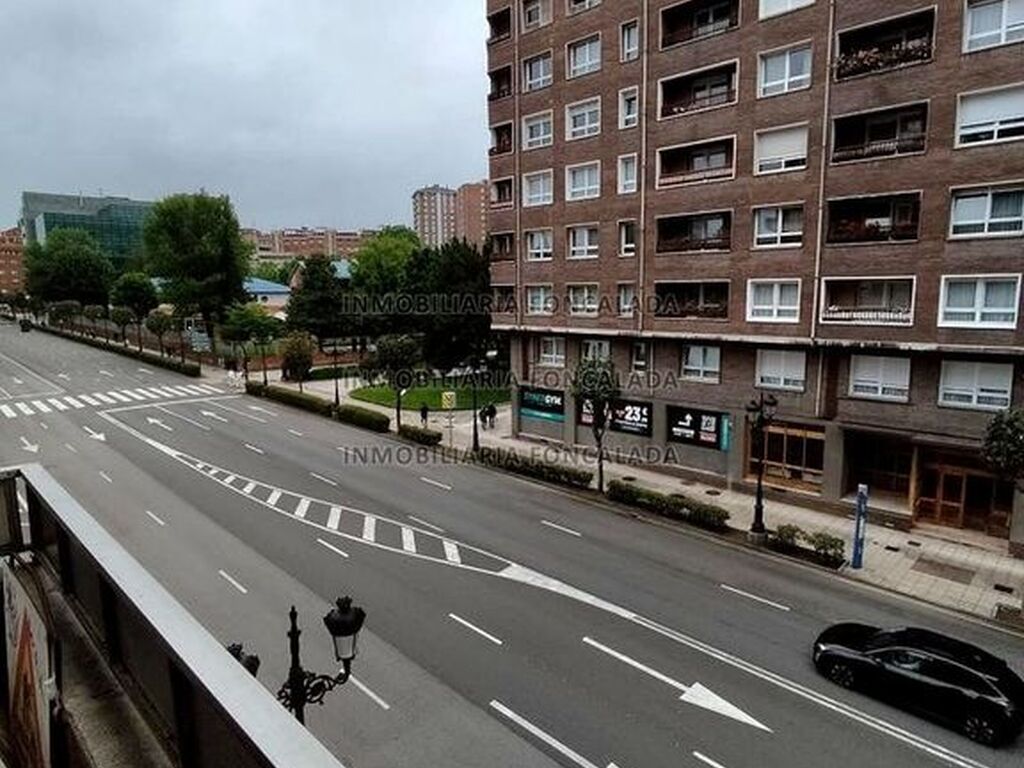 Appartement de luxe à vendre à Oviedo, 650 000 €, Photo 3