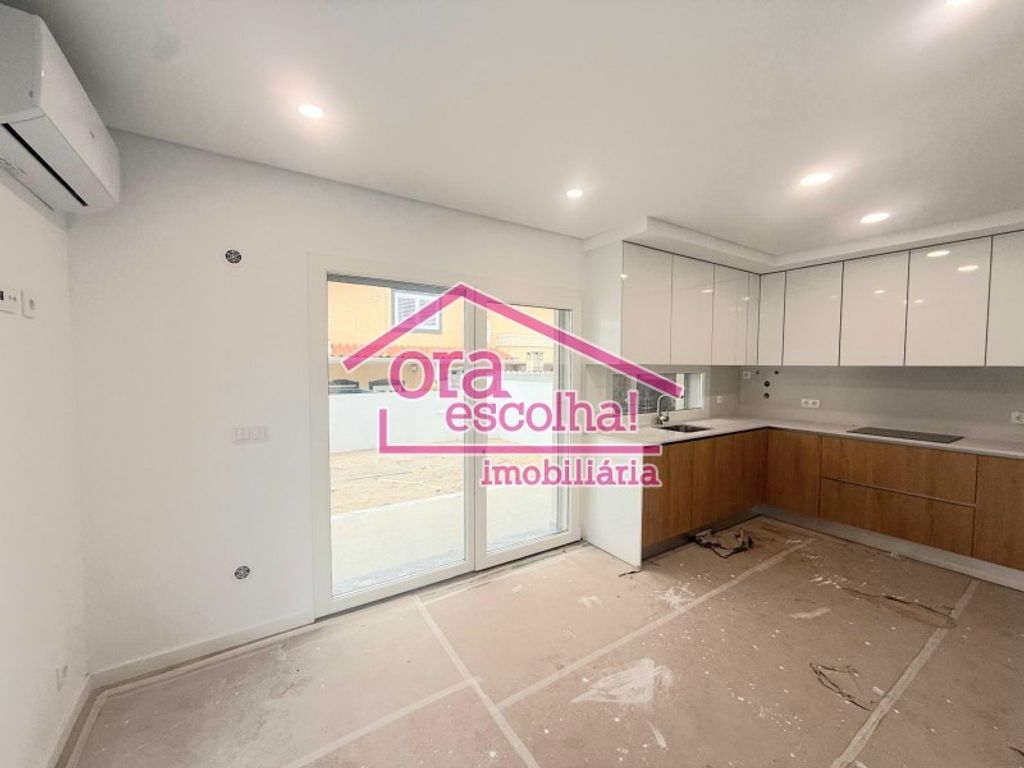 Luxury House for sale in Seixal, 425 000 €, Photo 5
