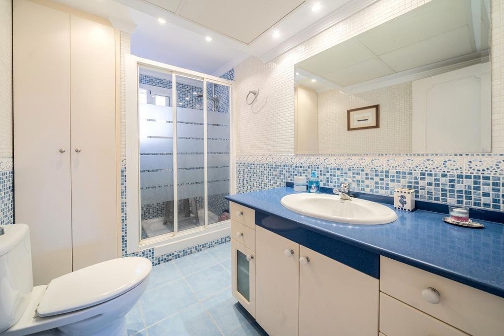 Maison de luxe à vendre à Marbella, 900 000 €, Photo 7