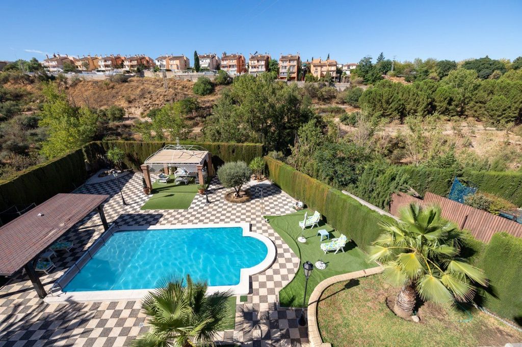 Maison de luxe à vendre à Gójar, 699 900 €, Photo 2