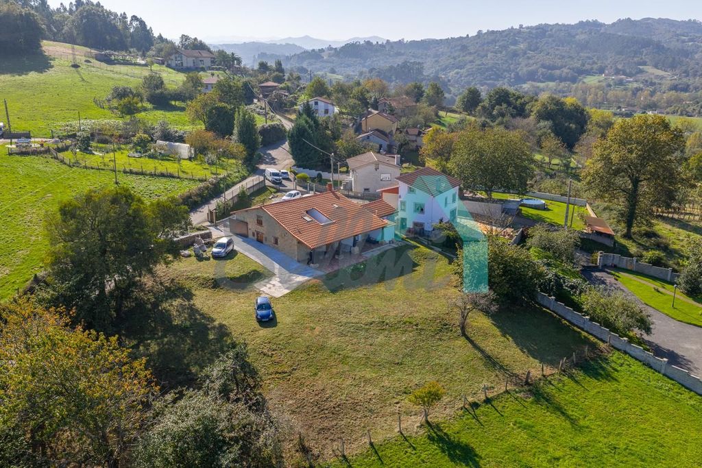 Luxury House for sale in La Parte, 490 000 €, Photo 2