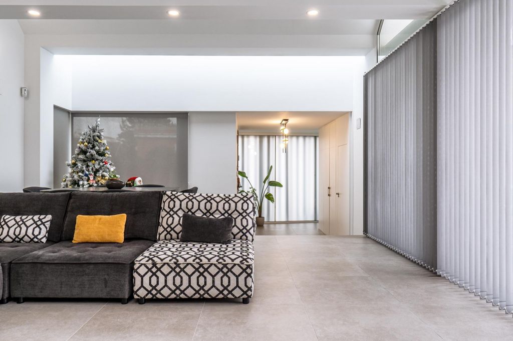 Maison de luxe à vendre à Otura, 749 000 €, Photo 3