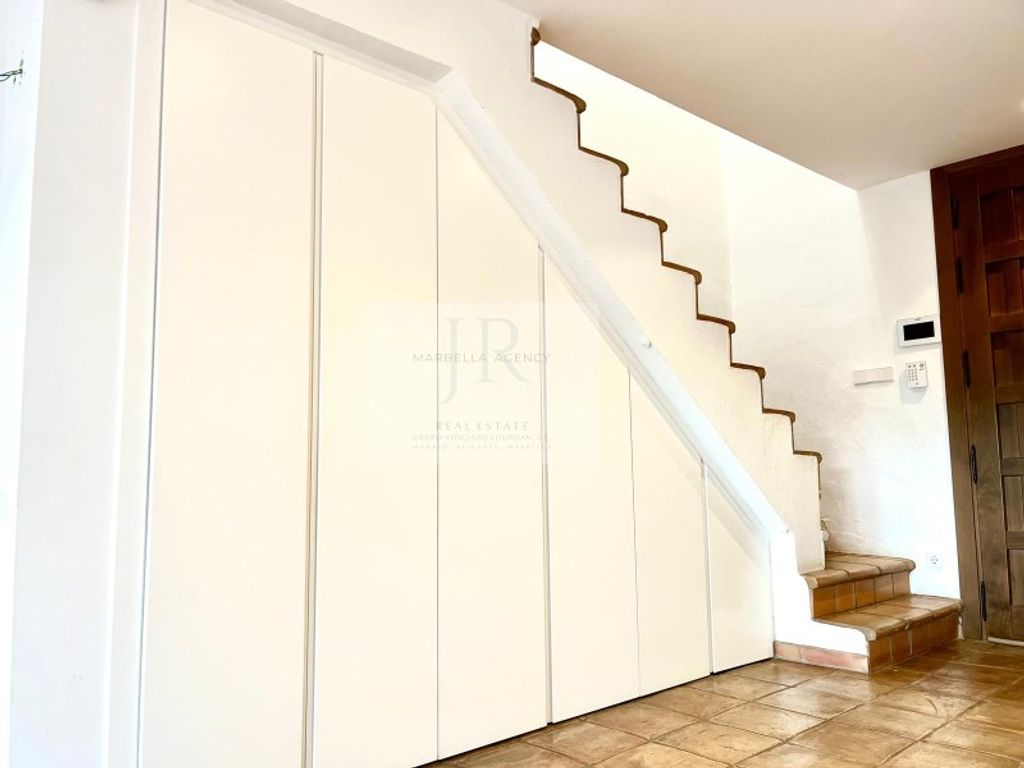 Maison de luxe à vendre à Marbella, 1 680 000 €, Photo 5