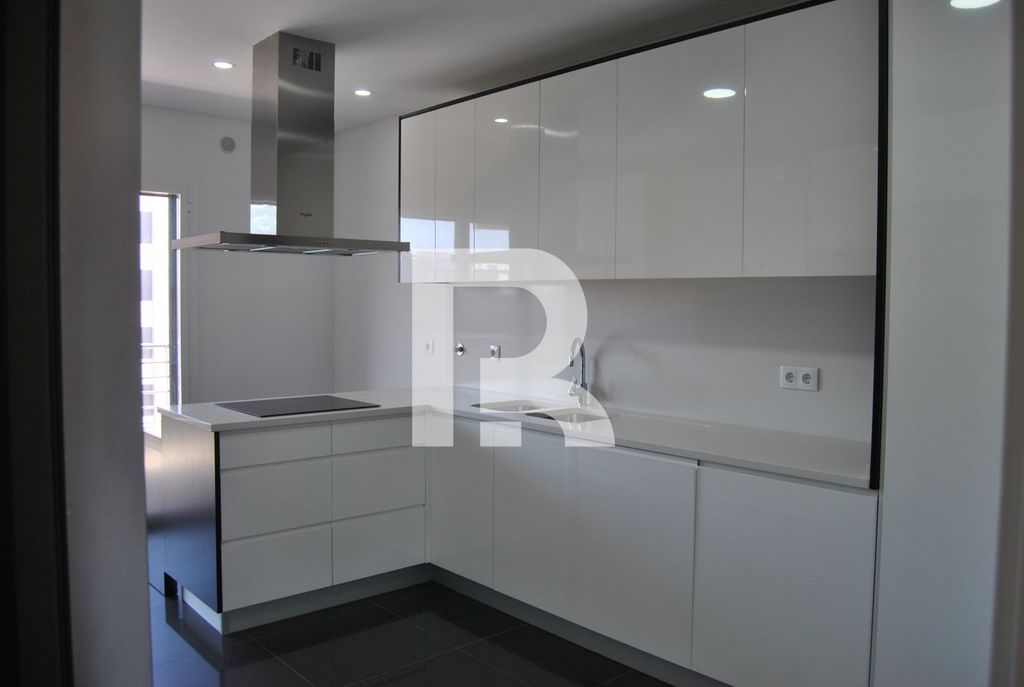 Appartement de luxe à vendre à Odivelas, 695 000 €, Photo 5