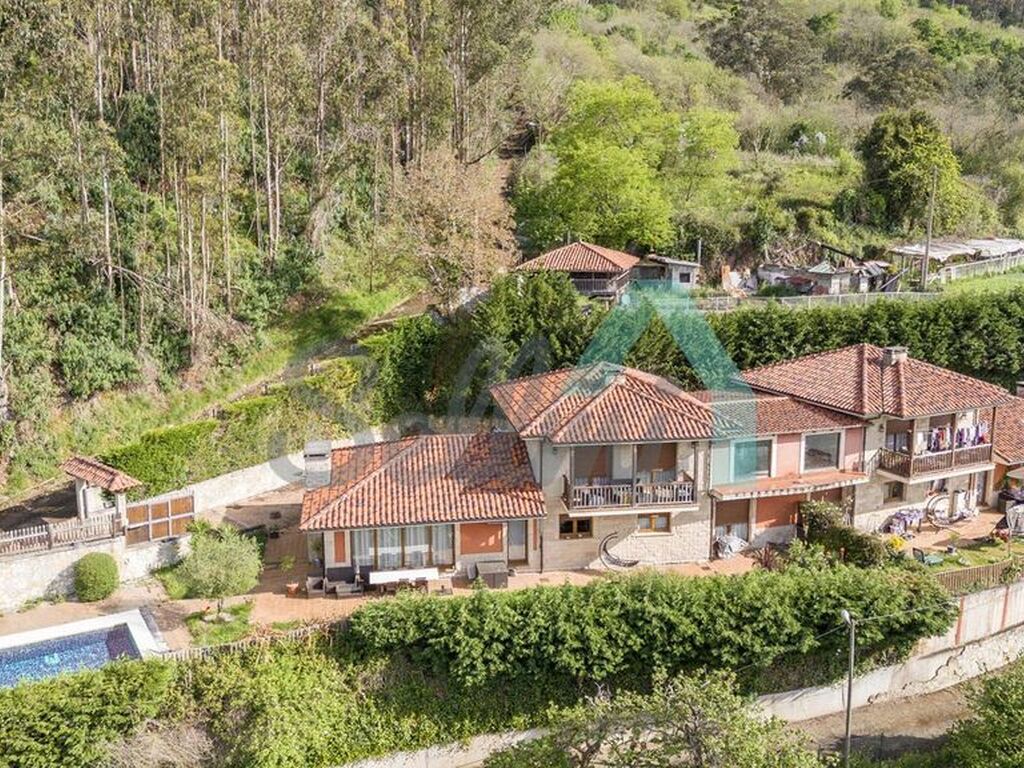 Maison de luxe à vendre à Oviedo, 750 000 €, Photo 6