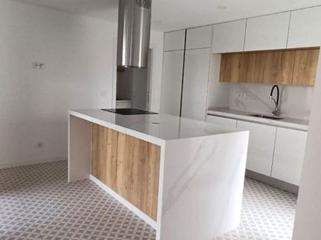 Luxury House for sale in Seixal, 425 000 €, Photo 1