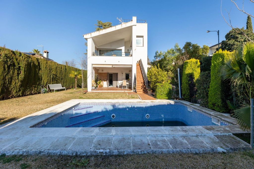 Luxury House for sale in Cájar, 540 000 €, Photo 2