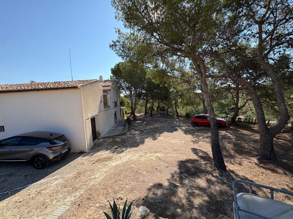 Luxury House for sale in Villajoyosa, 577 000 €, Photo 2