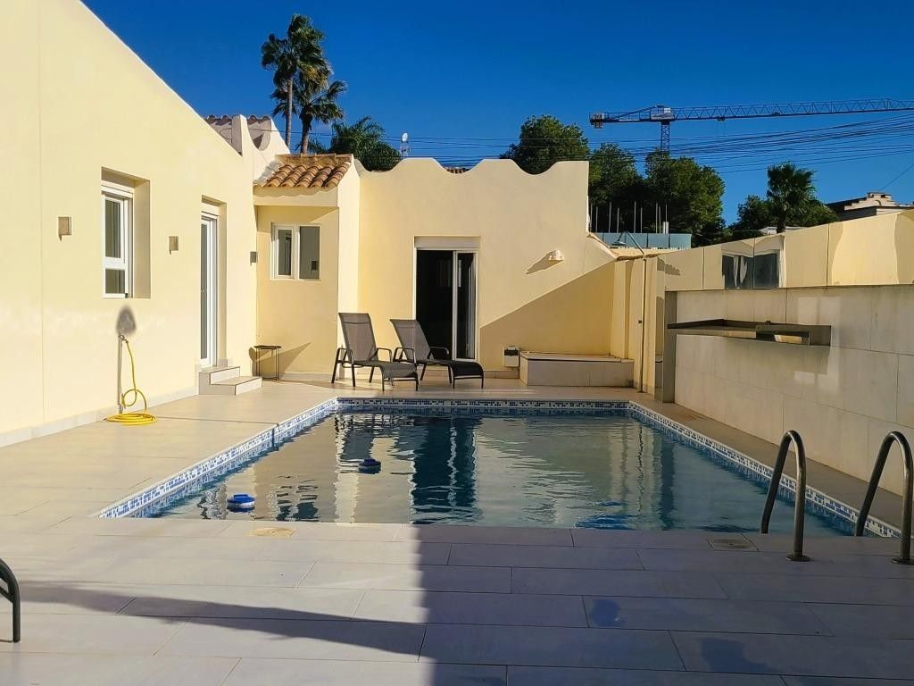 Maison de luxe à vendre à Torrevieja, 535 000 €, Photo 2