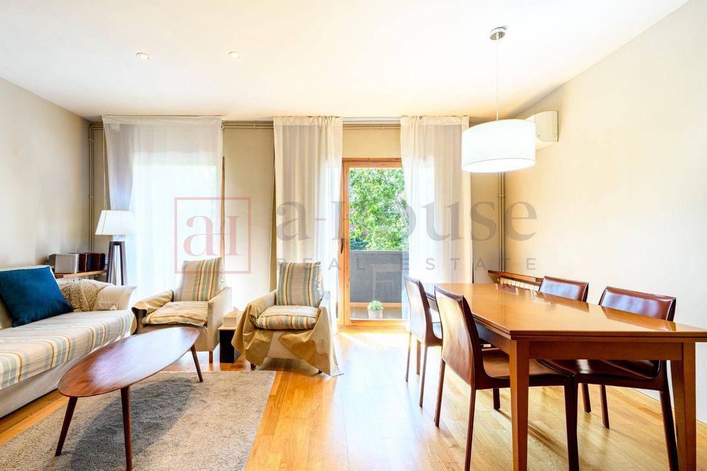 Appartement de luxe à vendre à Barcelona, 744 000 €, Photo 2