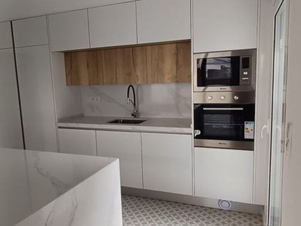 Luxury House for sale in Seixal, 425 000 €, Photo 2