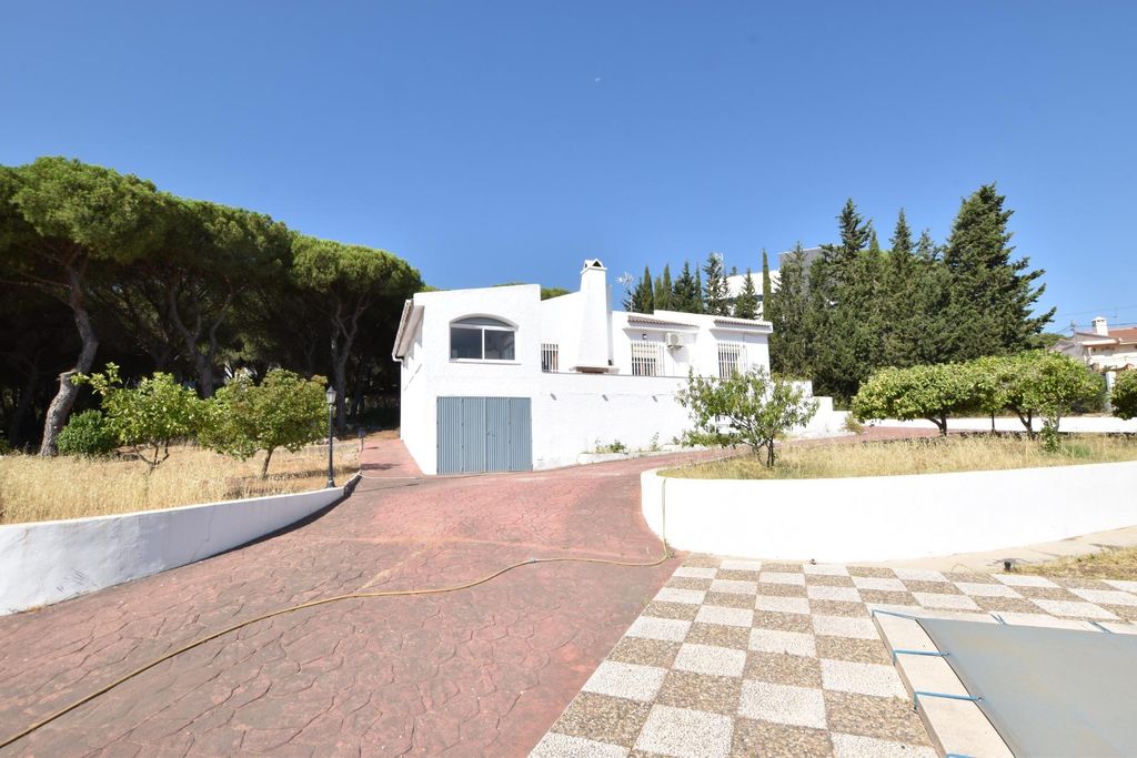 Maison de luxe à vendre à Alhaurín de La Torre, 700 000 €, Photo 3