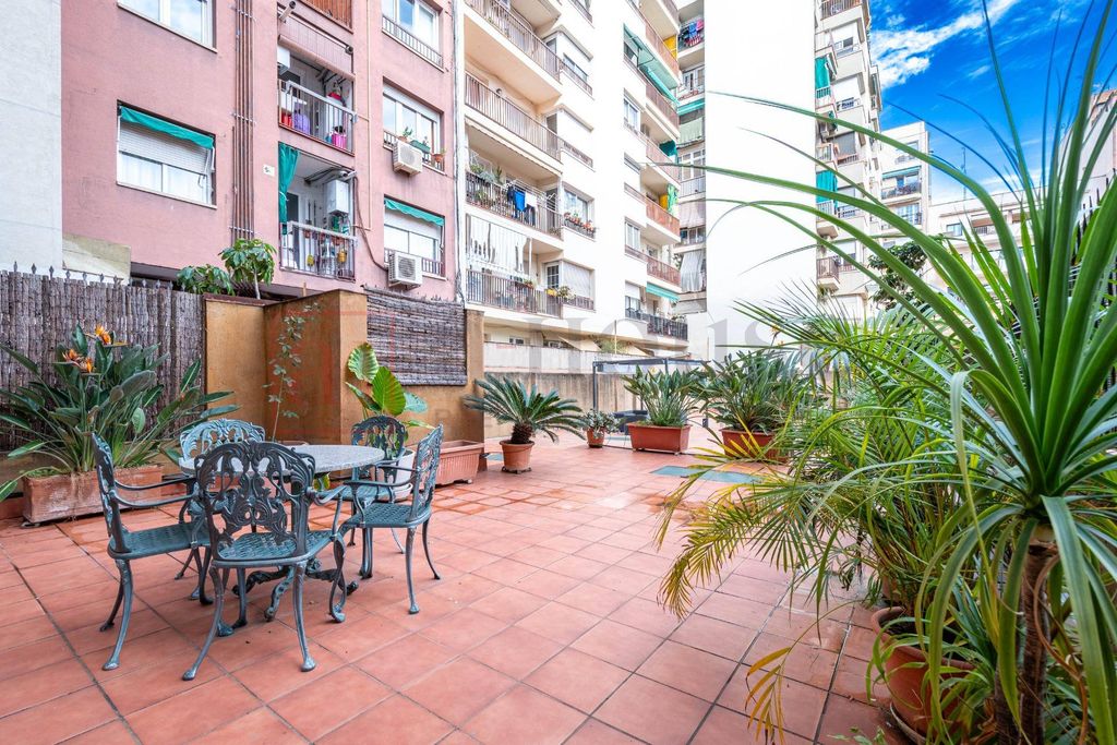 Appartement de luxe à vendre à Barcelona, 1 200 000 €, Photo 3