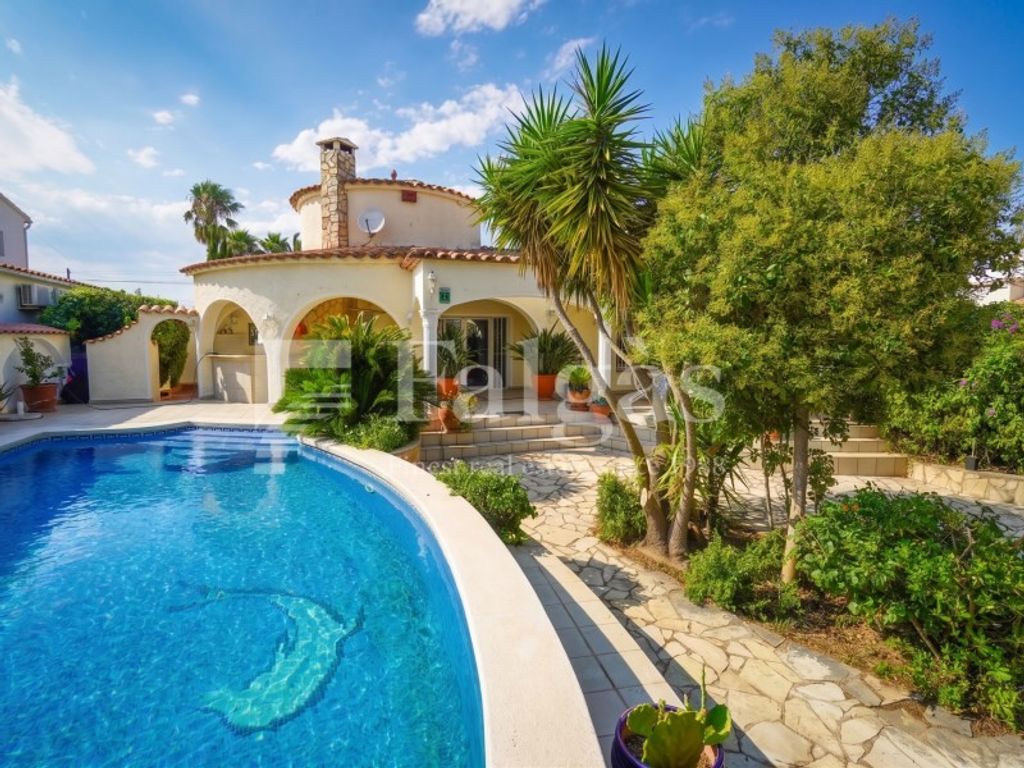 Luxury House for sale in Empuriabrava, 1 060 000 €, Photo 4