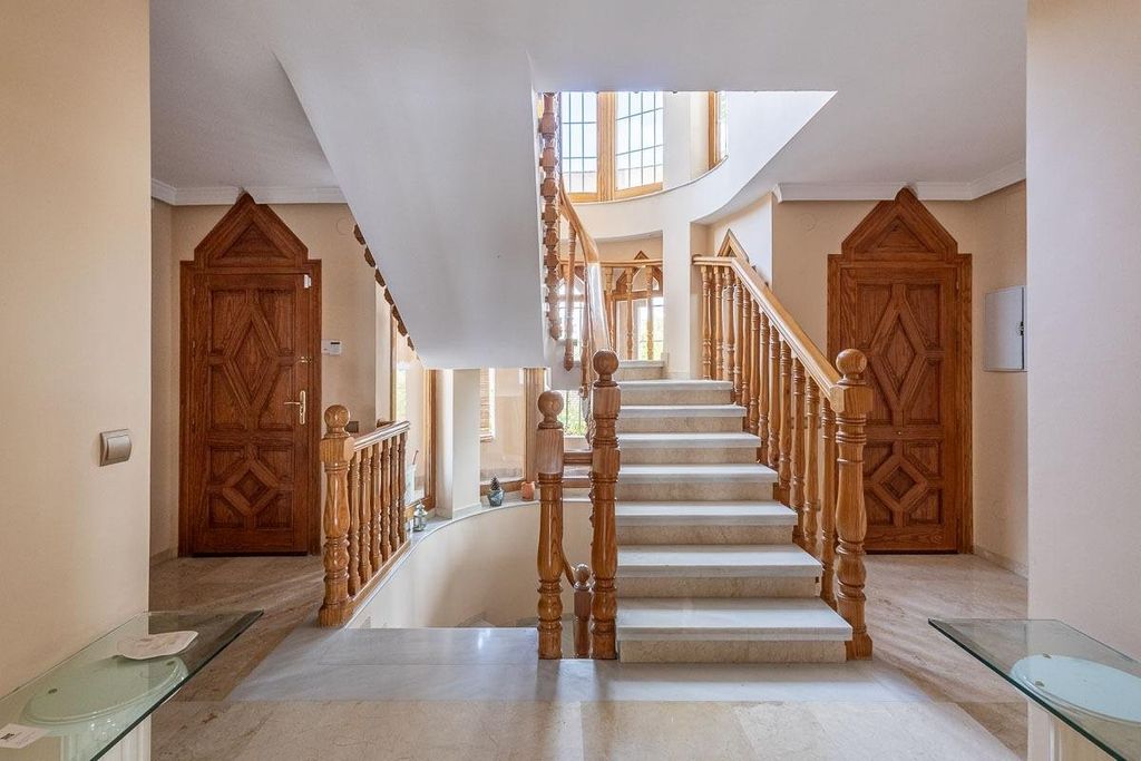 Maison de luxe à vendre à Peligros, 510 000 €, Photo 5