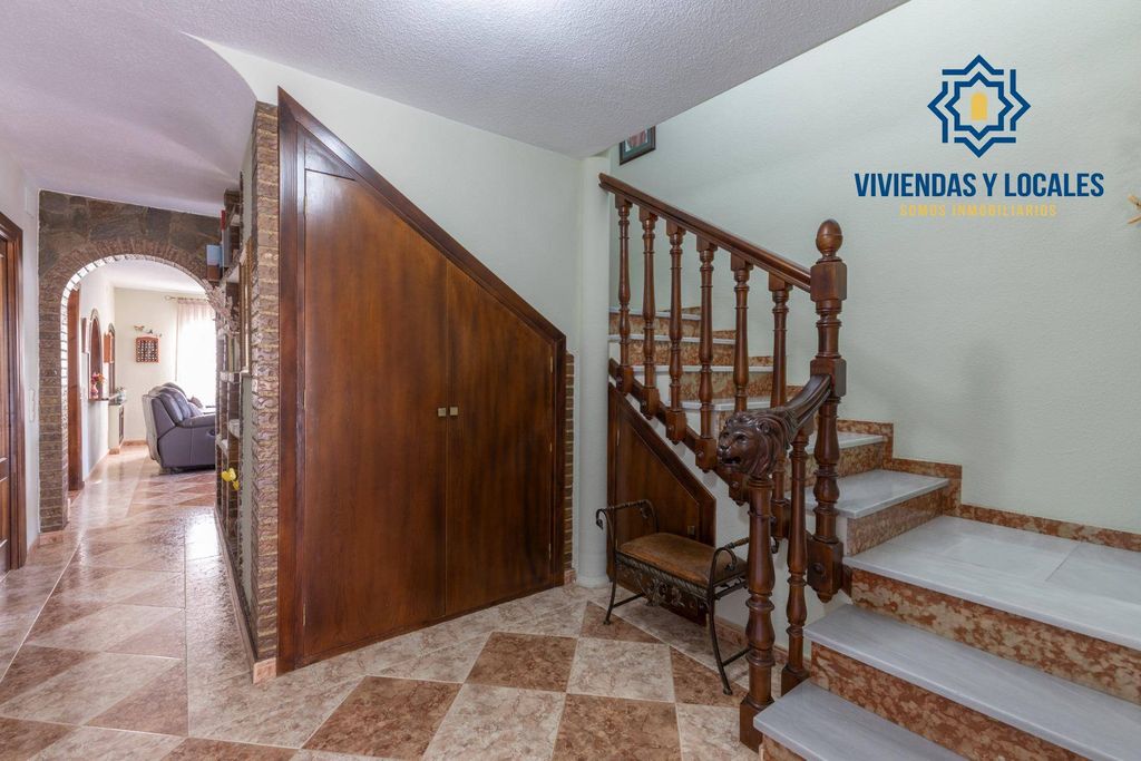 Luxury House for sale in Otura, 495 000 €, Photo 6