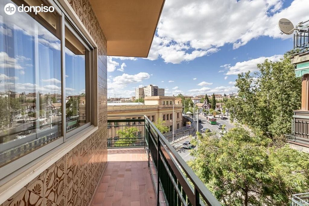 Appartement de luxe à vendre à Granada, 459 000 €, Photo 1