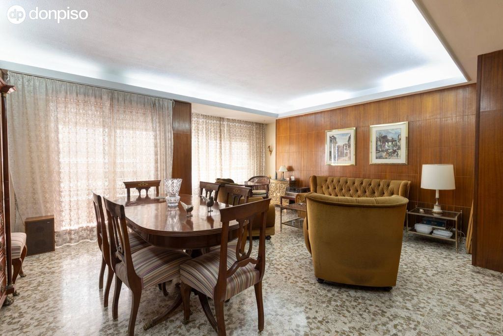 Appartement de luxe à vendre à Granada, 650 000 €, Photo 1