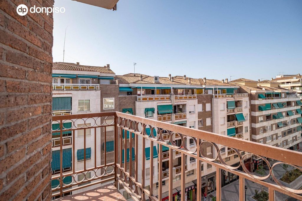 Appartement de luxe à vendre à Granada, 480 000 €, Photo 1