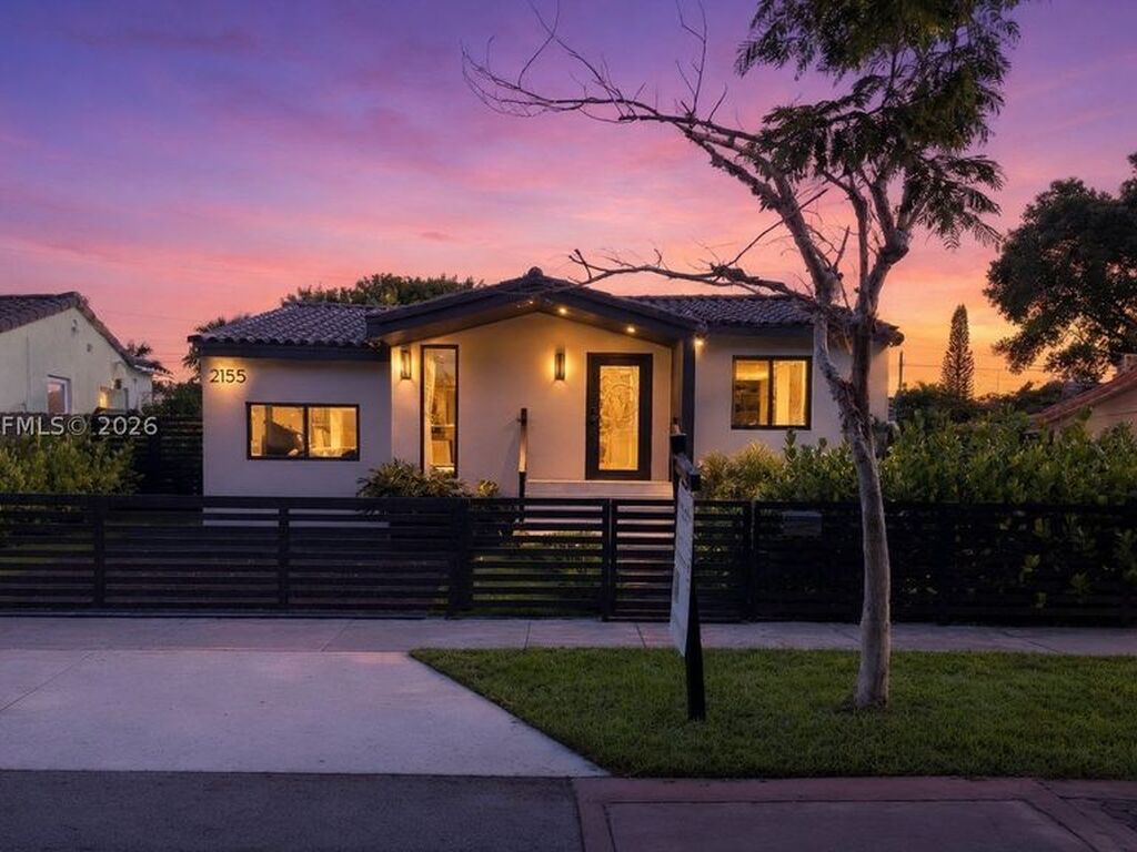 Maison de luxe à vendre à Miami, 1 221 745 €, Photo 1